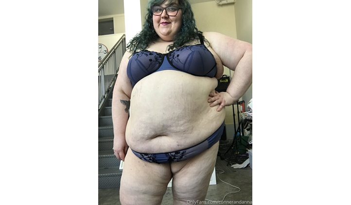 Anna Adore @bbwannaadore