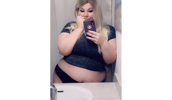 Fat babe @fatbabe